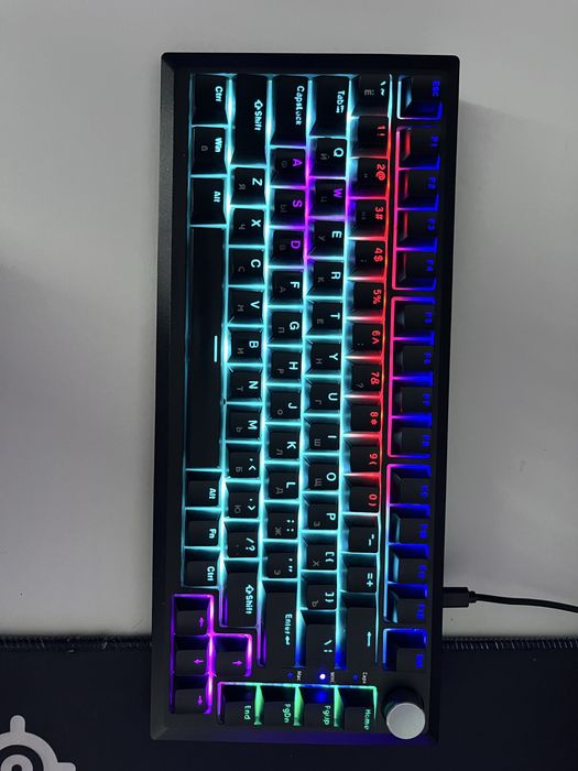 Продам игровую клавиатуру механика