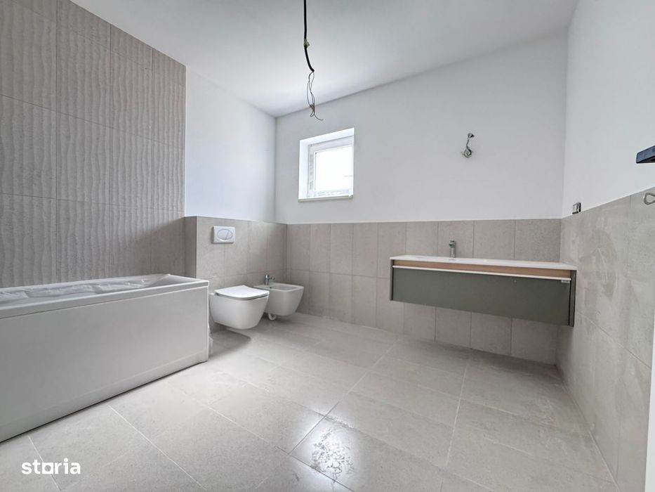 Duplex despartit prin camera tehnica Comision 0 - 189.000 Euro