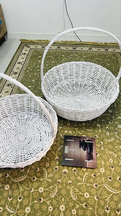 Продам плетенные корзины белые