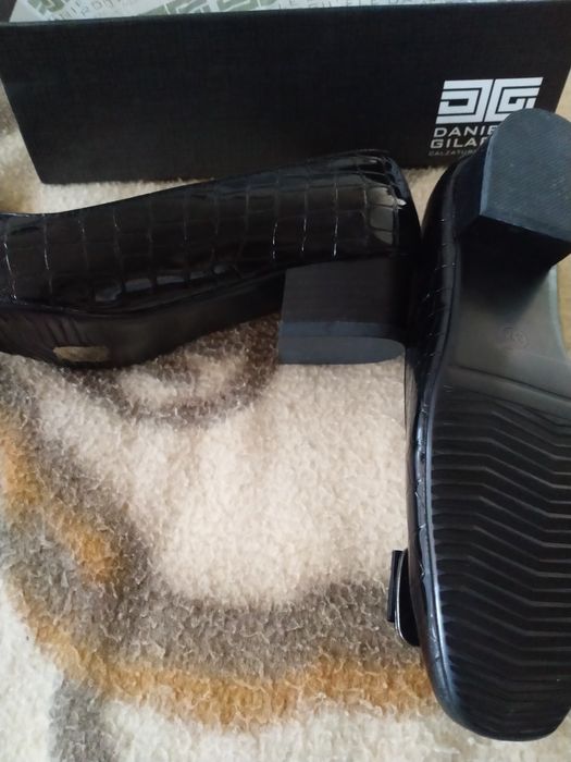 Дамски обувки,размер 37,черен лак