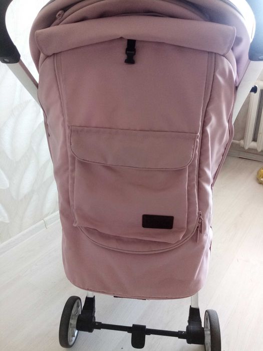 коляска детская прогулочная