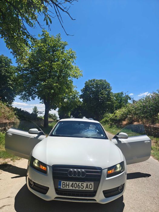 Vând Audi A5 coupe