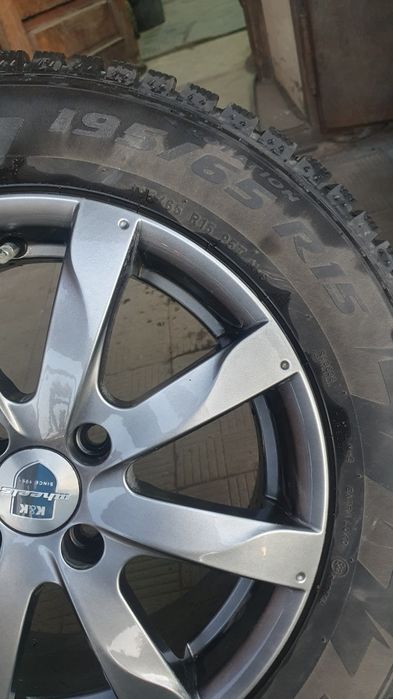 Продам комплект колес на 15