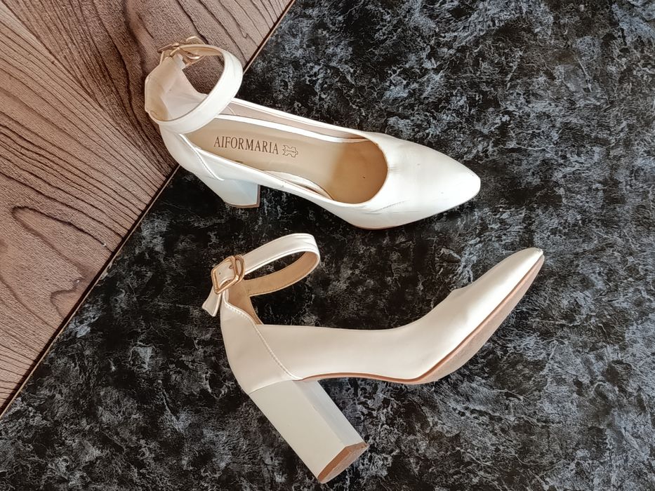 Продаю туфельки 37 размер