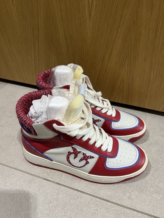 Маратонки Pinko.