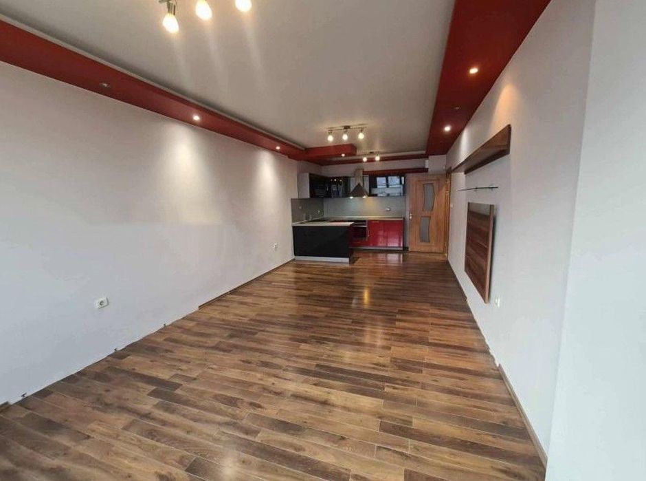 Тристаен апартамент за продажба в ж.к. Люлин 6, 2101589