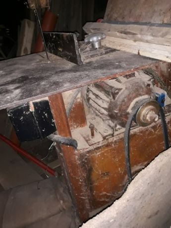 Оборудване, машини от дърводелска работилница и струг  Ц 11 А