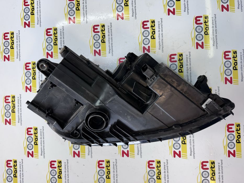 Far stanga xenon LED adative VW Jetta 5C 2011-2019
