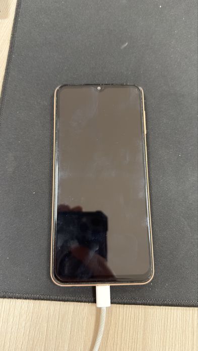 Телефон сатылады