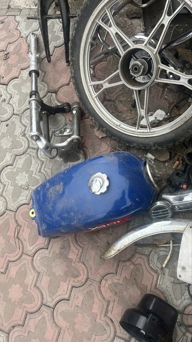 Продам зарчасти на мотоцикл