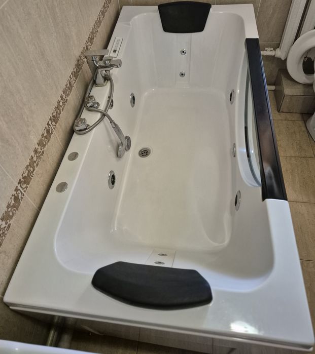 Джакузи. Ванна. Купаться