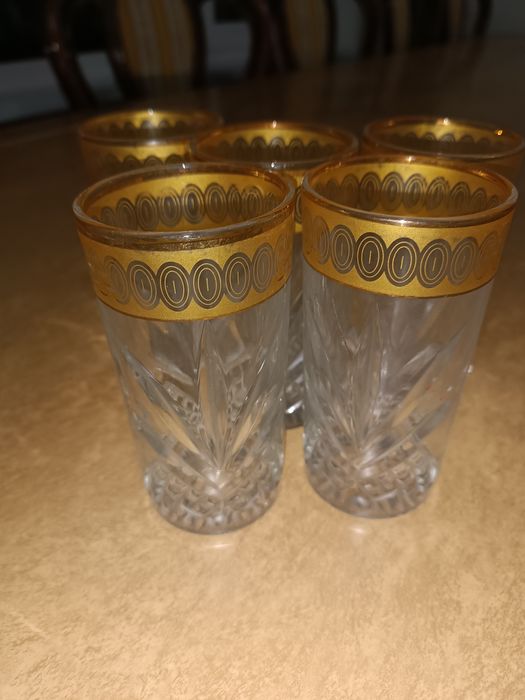Продам стаканы 5 шт