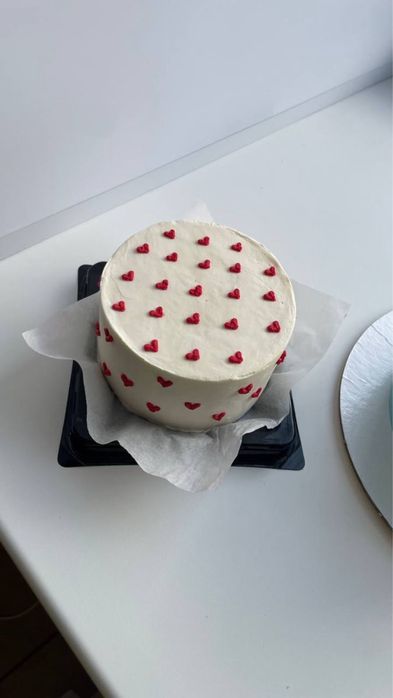 Бенто торт и кг торты  24/7