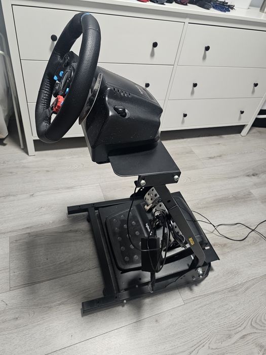 Волан  и педали Logitech G29  + стойка