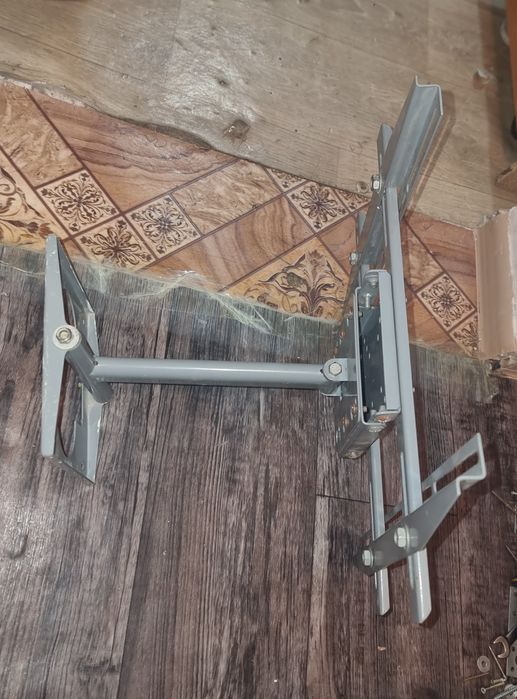 Кронштейн для тв