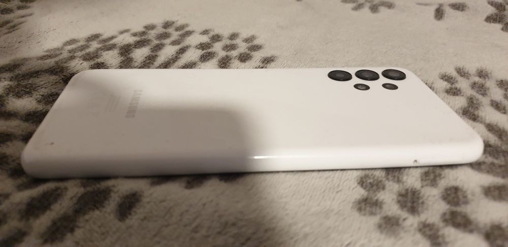 Telefon A13,  l am folosit foarte puțin