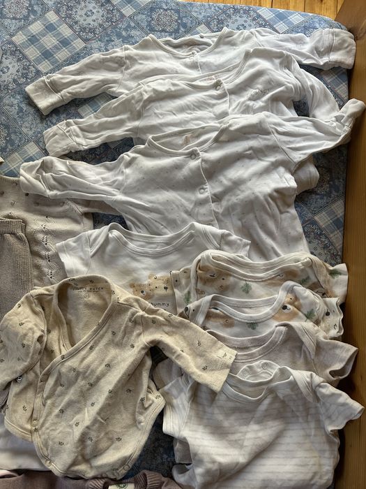 Бебешки и детски дрешки