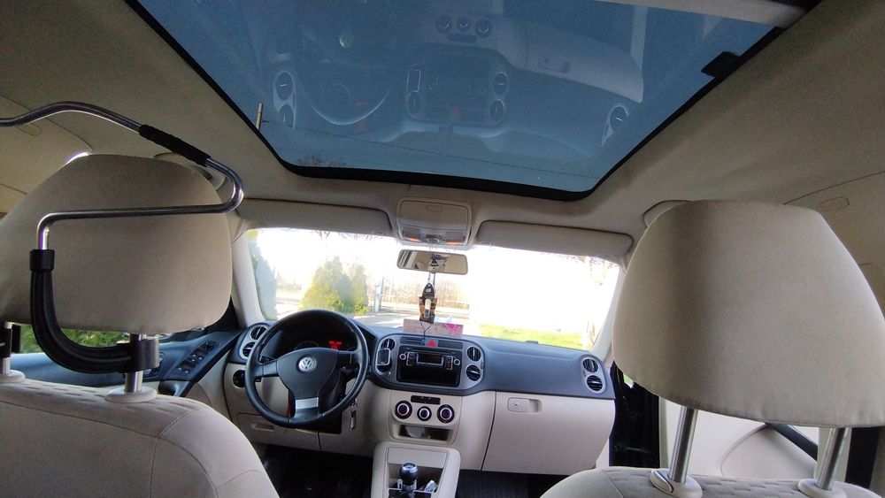 Volkswagen Tiguan 4x4 Comonrail Panoramic FULL Crem 2.0TDI 140 CP 6 Viteze