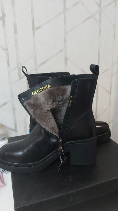 Продам полусапожки