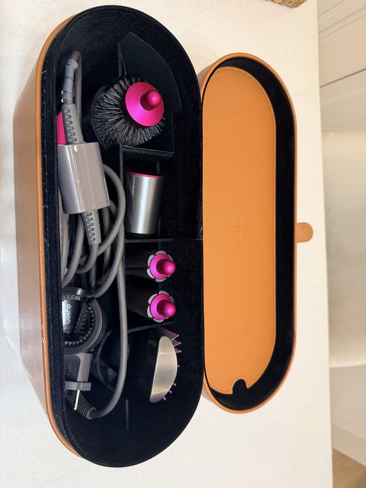 Dyson hair styler