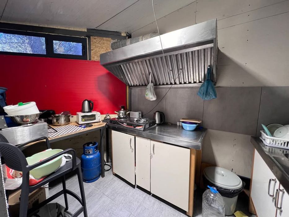 Продава се Хотел в к.к. Св.Св. Константин и Елена - 600 кв.м за 2500 €/кв.м - Снимка #9