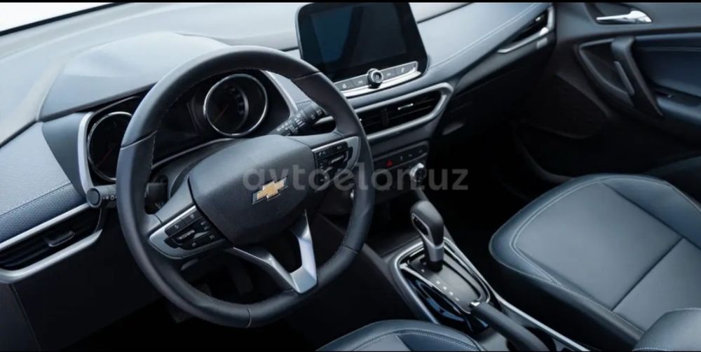 Срочна сотилади Буладигон нархи шу 15.500$