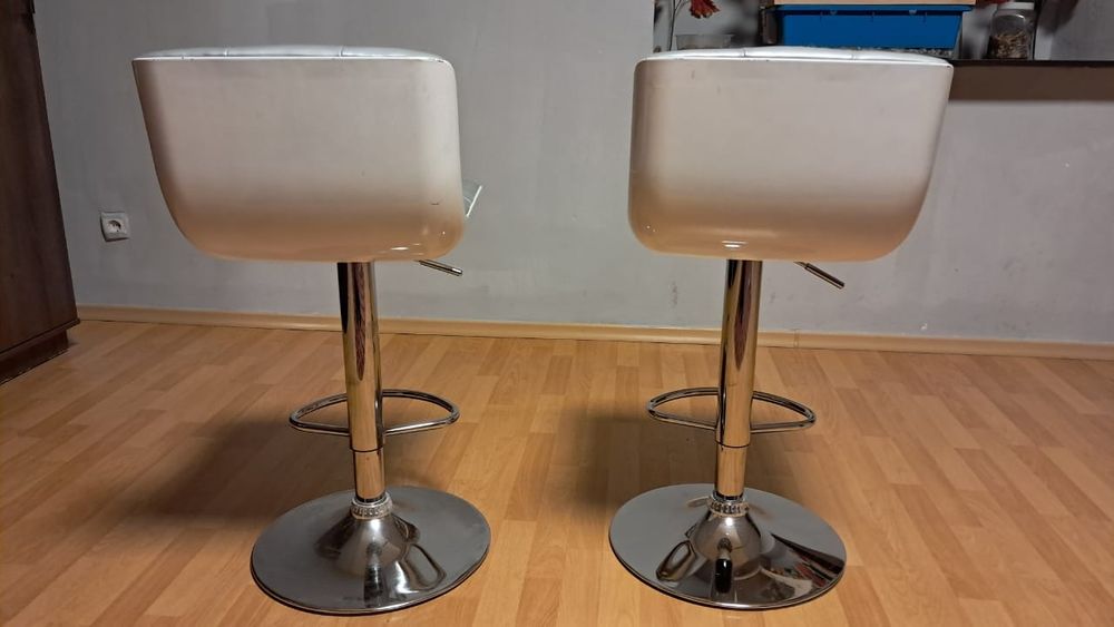 Барные стулья 2шт