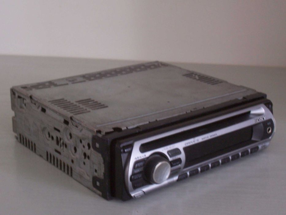 Авто MP3,Aux, СД плеър Sony CDX-GT210