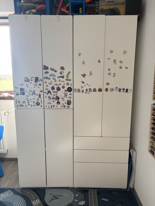 Dulapuri Ikea de vanzare