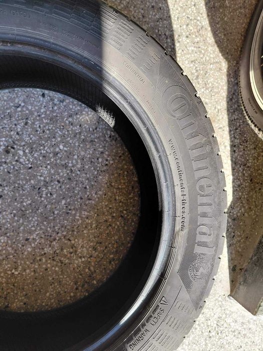 Продавам гуми Continental 215/55 R17, DOT 4618, летни.
