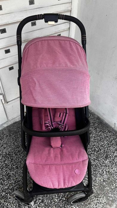 Продавам лятна бебешка количка Cybex розова на цвят