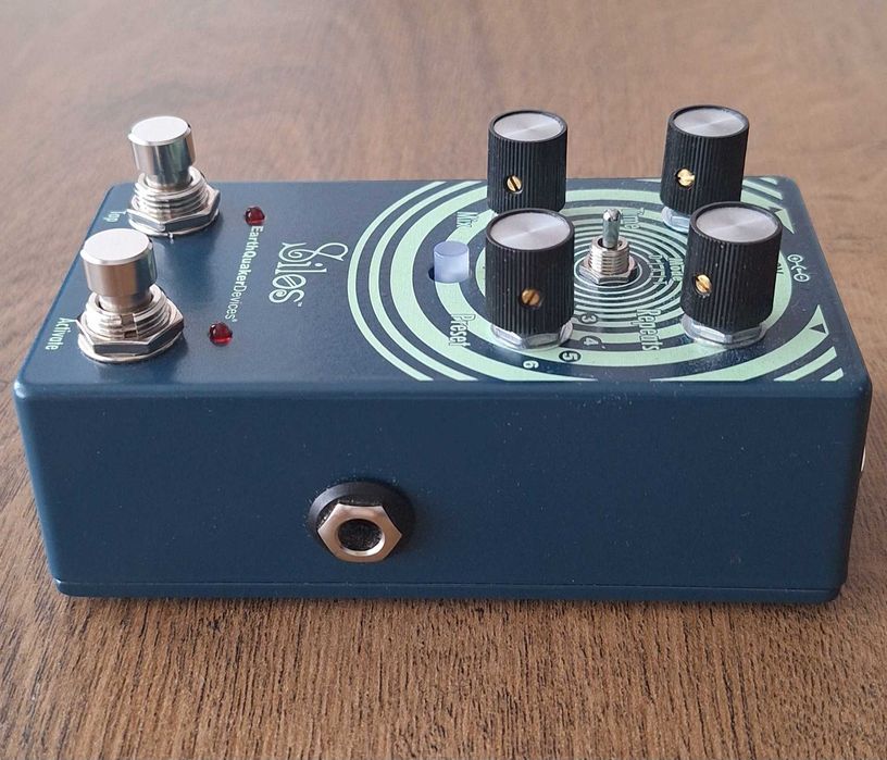 EarthQuakerDevices Silos - дилей педал