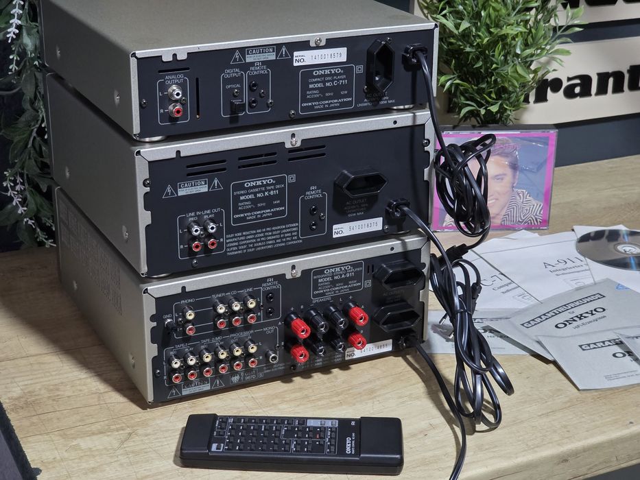 Linie audio ONKYO midi, Deck 3 head,dual cabstan tuner, amplificator cd-player  telecomanda, hifi stereo