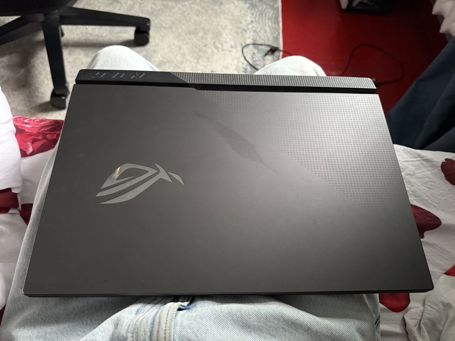 Asus Rog Strix g713