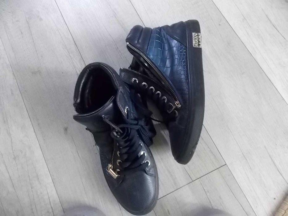 pantofi/sandale din piele mas 40/39 - pret 80 lei/perechea