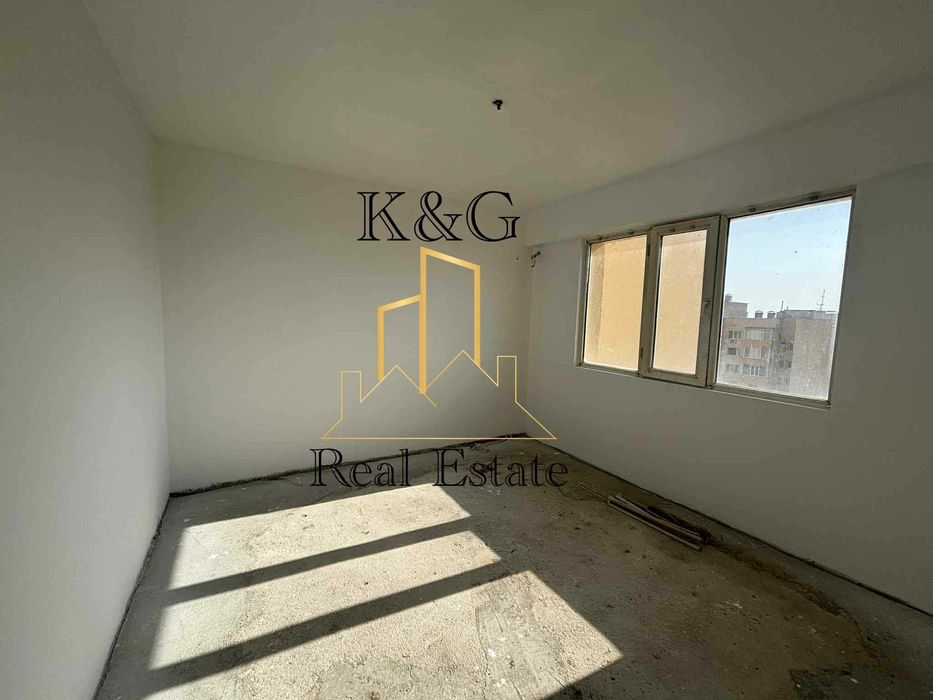 Продава се Двустаен апартамент в Разград, Орел - 64 кв.м за 1116 €/кв.м - Снимка #2