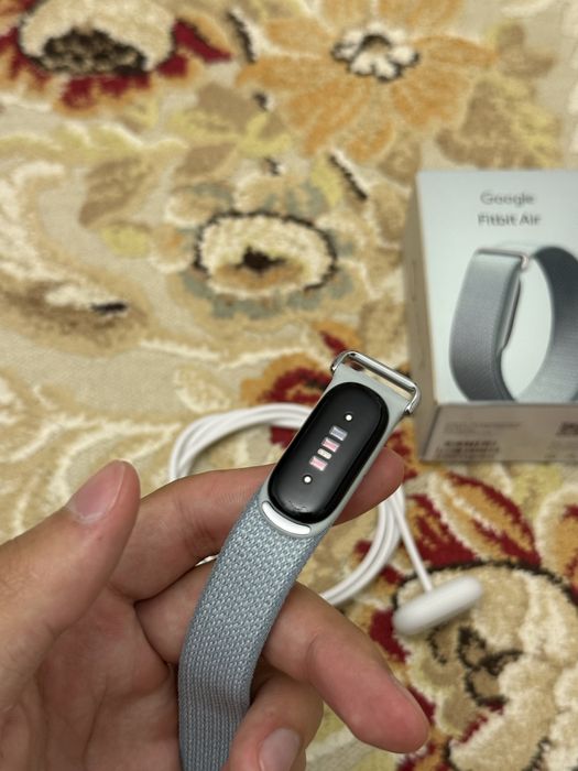 Google Firbit Air фитнес трекер
