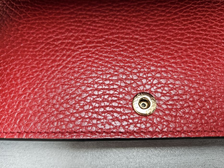 Gucci Betty оригинален, кожен портфейл с верижка