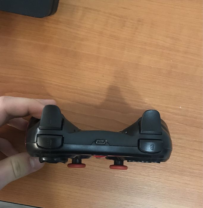 Vând controller wireless