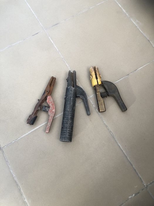 Продам электрододержатели для сварки. Цена за все.