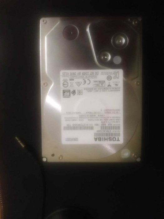 продам Жесткий диск Toshiba DT01ACA200 на 2TB
