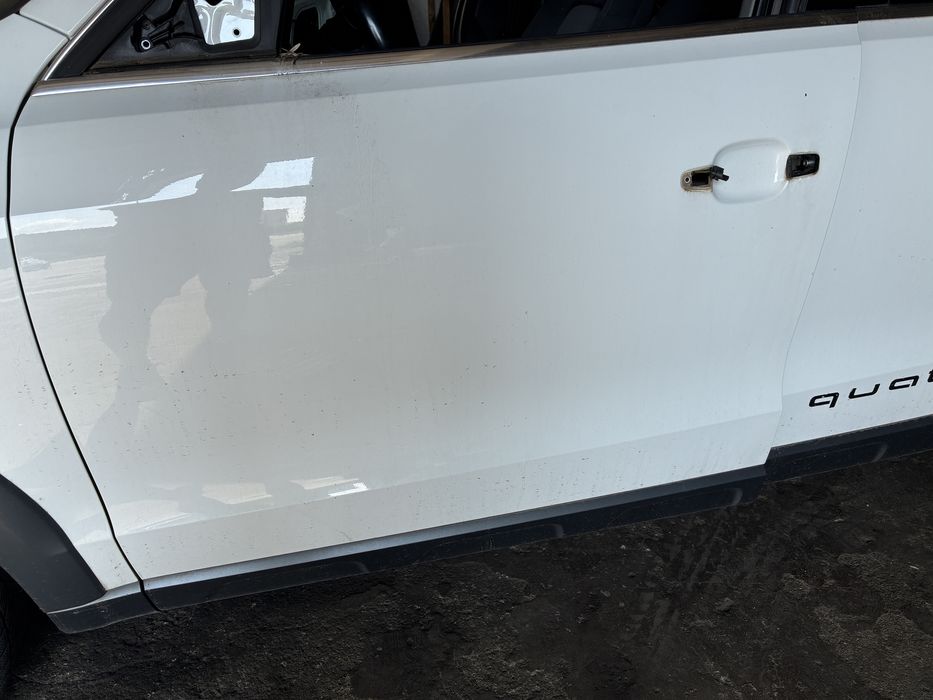 Bandou usa aripa audi q5 8R allroad