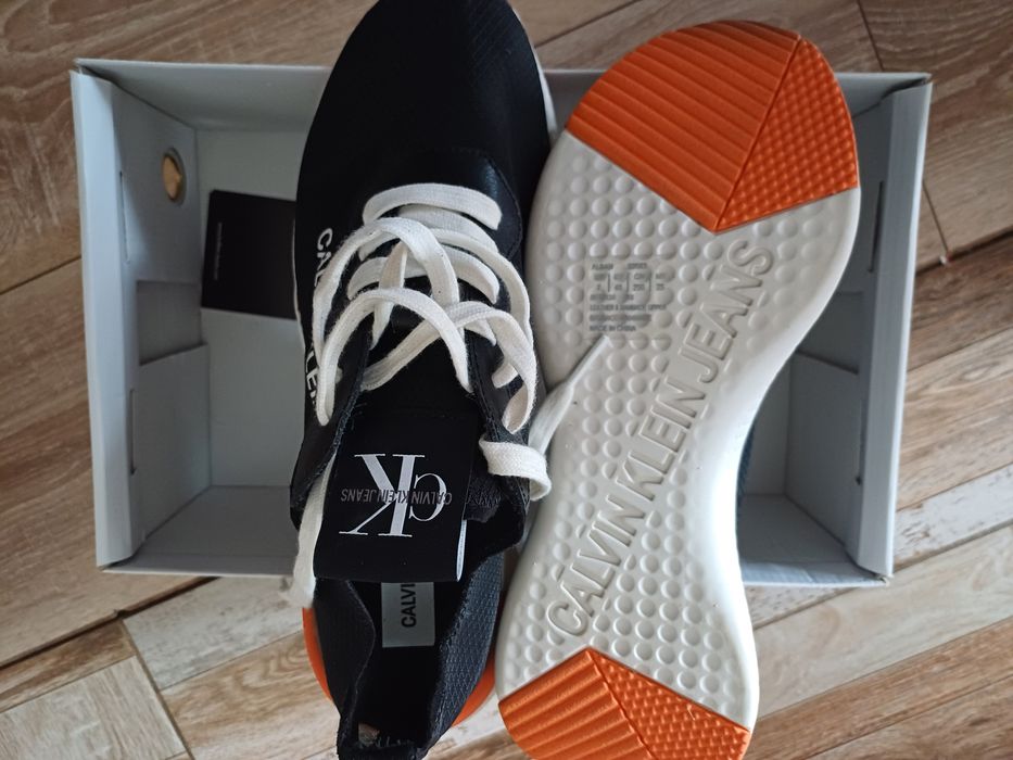 Adidași vara Calvin Klein Noi