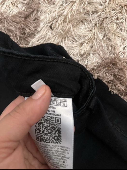 GUESS blugi originali marime xs/s purtati o singura data.