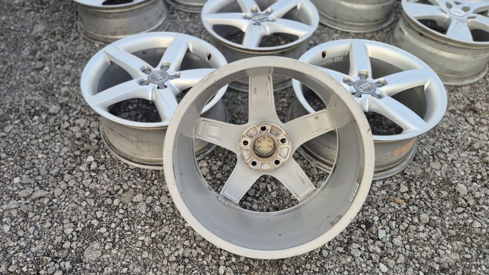 Оригинални джанти Ауди 5/112 Audi A4 b8 5x112