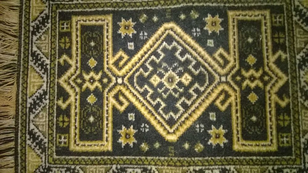 covor marocan vechi