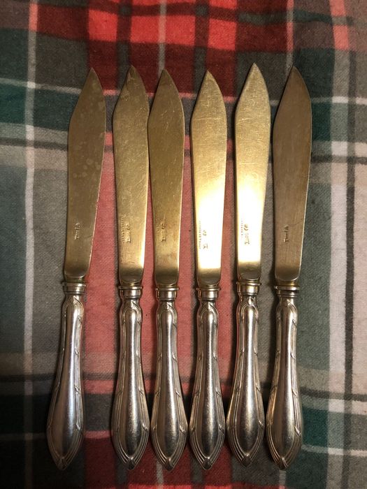 Малки сребърни ножове