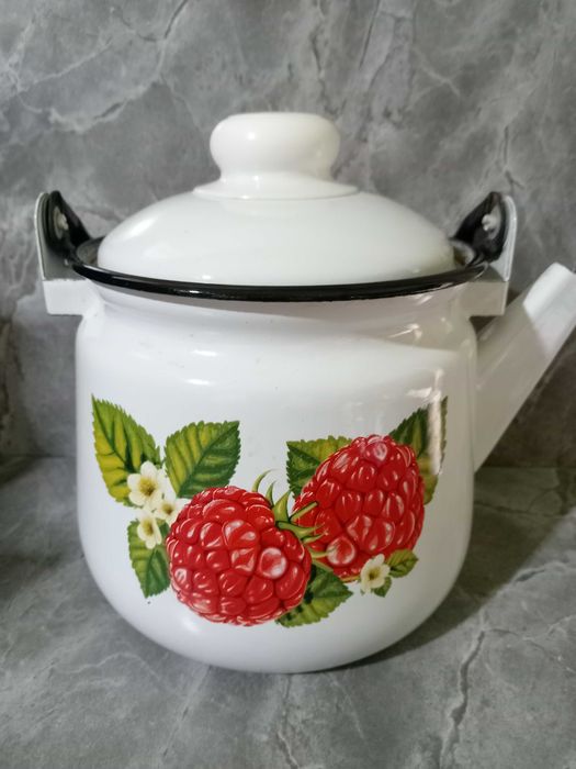 Чайник металлический. В отличном состоянии