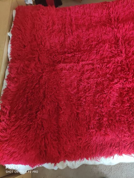 Вълнен губер за спалня или диван