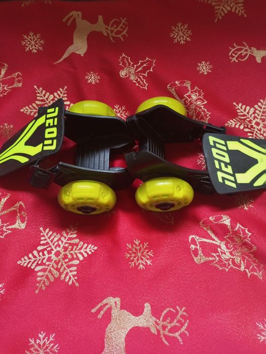 Продаются ролики на пятку.